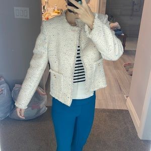 NwT perfect to pair with any blouse or dresses!